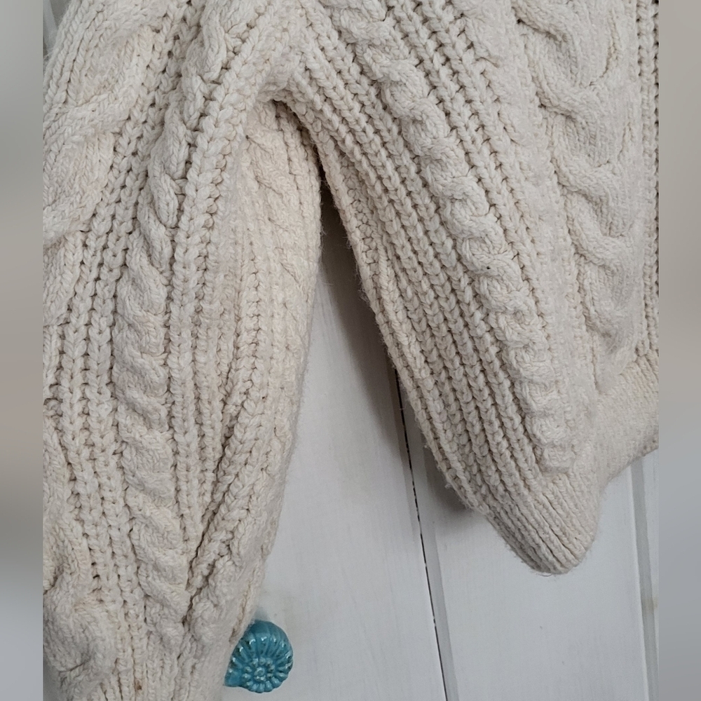 Zara Cream Soft Cable Knit Chunky V Neck Sweater - Picture 3 of 7